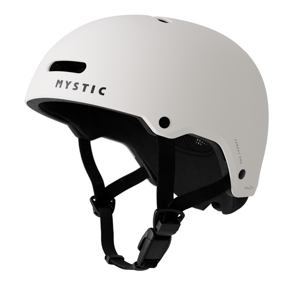 Mystic Vandal Pro watersport helm wit